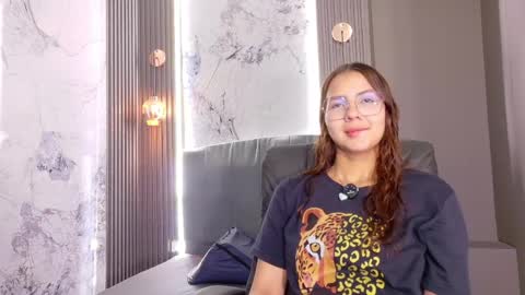 angel online show from April 4, 11:39 am