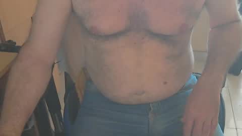 Snapshot of angelgarcia269 chatting on February 25, 10:59 am angelgarcia269 online show from February 25, 10:59 am