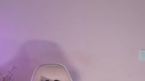 Snapshot of angeli_sexi chatting on February 27, 12:57 am Carolina online show from February 27, 12:57 am