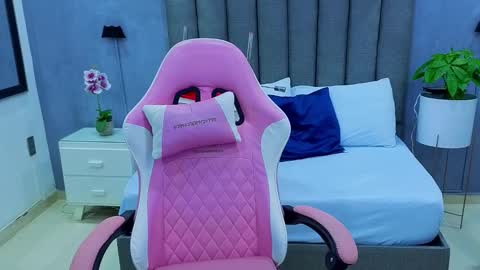 A N G E L I C A online show from October 13, 11:12 am