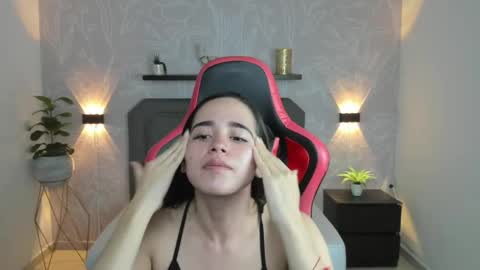 A N G E L I C A online show from March 6, 12:09 pm