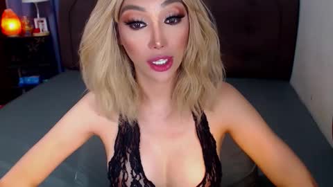 MS. AMALIA online show from April 10, 10:20 am