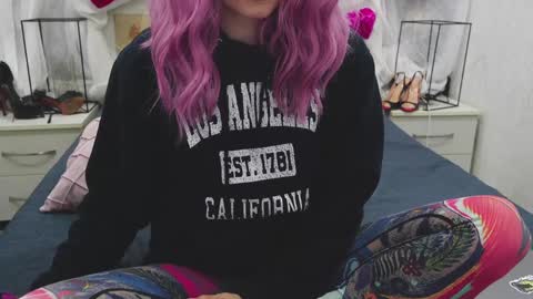 Angelika Rouge online show from February 22, 6:10 pm