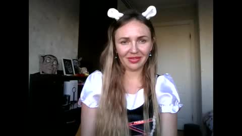 angelinalove28 online show from October 31, 11:43 am