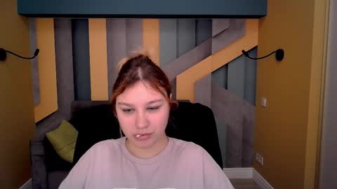 AngelinaLow online show from March 9, 12:32 pm