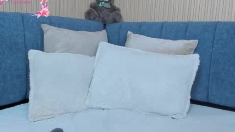 Snapshot of angeline__cute chatting on October 11, 2:54 pm angeline online show from October 11, 2:54 pm