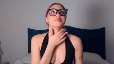 Angelinhaa  online show from December 19, 2:40 am