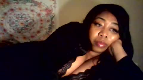 angeliquebelcaliz online show from December 17, 1:45 am