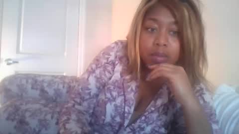 Snapshot of angeliquebelcaliz chatting on March 11, 10:09 pm angeliquebelcaliz online show from March 11, 10:09 pm