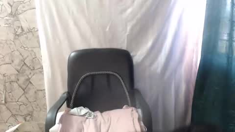 Snapshot of angelitaa_hot chatting on September 21, 4:44 pm angela online show from September 21, 4:44 pm
