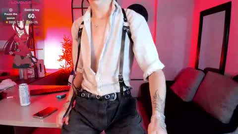 Snapshot of angell__dustt chatting on October 24, 4:13 am Angell Dust online show from October 24, 4:13 am