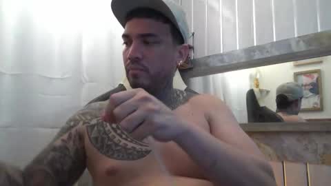 angellatino0 online show from October 26, 7:31 am