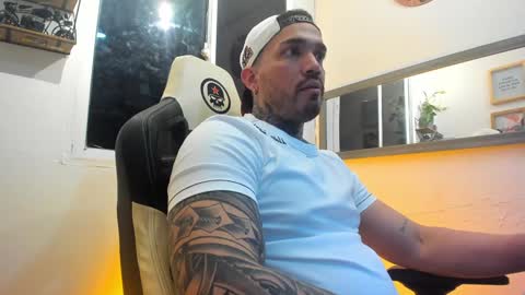 angellatino0 online show from February 2, 6:47 am