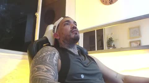 angellatino0 online show from March 2, 6:48 am