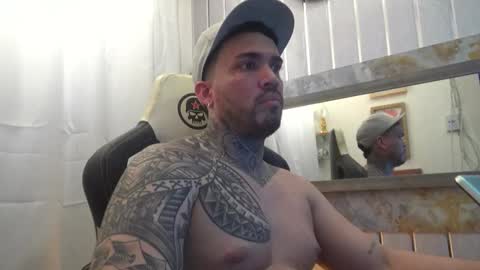 angellatino0 online show from December 1, 3:48 am