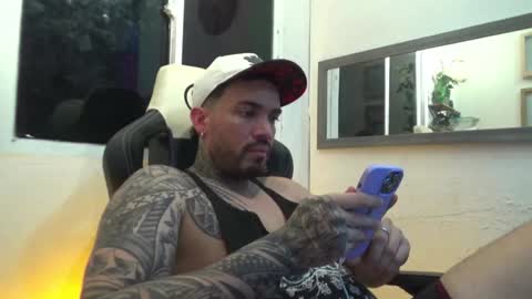 angellatino0 online show from January 31, 7:07 am