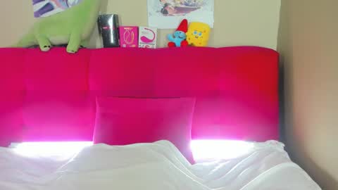 angellery online show from November 13, 11:02 am