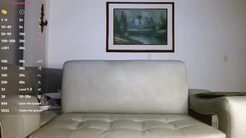 Angelm888-  online show from November 10, 4:15 am