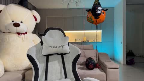 angelmi171 online show from November 5, 8:55 pm