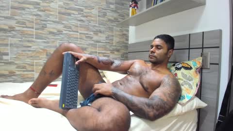 Snapshot of angelo_evans33 chatting on January 9, 4:19 am angelo_evans33 online show from January 9, 4:19 am