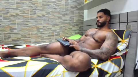 Snapshot of angelo_evans33 chatting on February 21, 2:28 am angelo_evans33 online show from February 21, 2:28 am