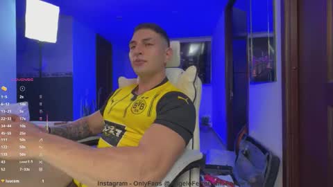 Angelo Ferro online show from February 6, 4:05 am