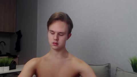 Angel online show from November 2, 8:36 am