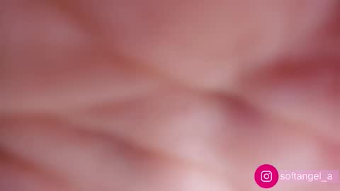 Snapshot of angeluniverse chatting on October 12, 1:53 am angel online show from October 12, 1:53 am
