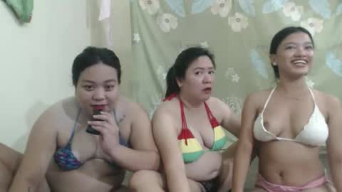 angelxmills online show from March 3, 7:26 am