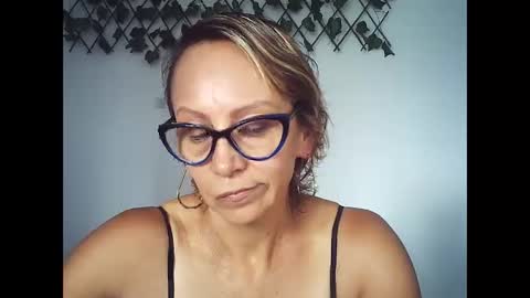 angelycute476334 online show from January 26, 3:58 pm