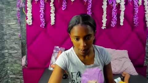 Snapshot of angeyapetite chatting on October 14, 6:55 pm Anyega online show from October 14, 6:55 pm