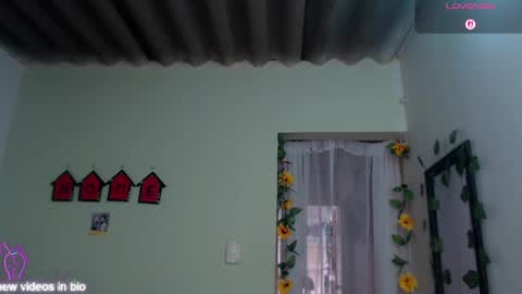Snapshot of angielee01 chatting on September 26, 2:14 pm Angie y Andres online show from September 26, 2:14 pm