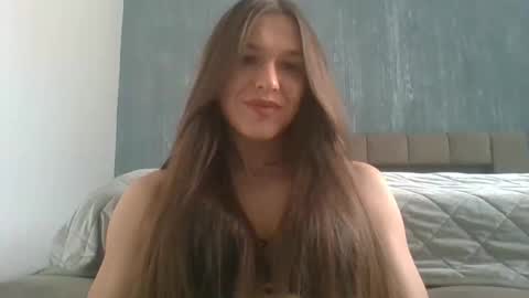 Snapshot of angiemilly chatting on September 30, 8:25 am angiemilly online show from September 30, 8:25 am