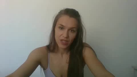 Snapshot of angiemilly chatting on September 17, 9:57 am angiemilly online show from September 17, 9:57 am