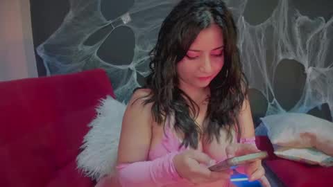 Snapshot of anie_love_ chatting on October 11, 9:47 am Ana online show from October 11, 9:47 am