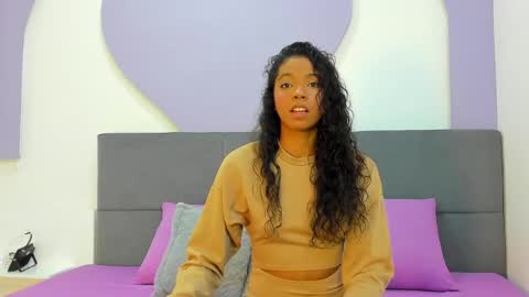 Snapshot of aniie_bby_4u chatting on September 27, 2:31 am Any online show from September 27, 2:31 am
