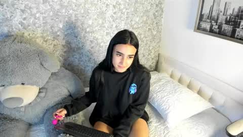 anika_h online show from February 21, 12:08 pm