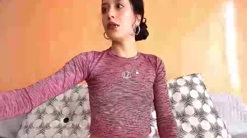 Anika And Lowen Your Thumbs Up Are Super Important For Us  online show from November 17, 3:36 pm