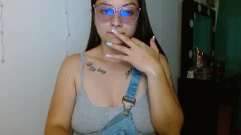 Valeri Villalobos   online show from January 23, 11:26 pm