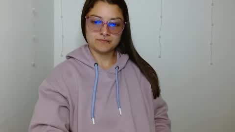 Valeri Villalobos   online show from February 13, 12:54 pm