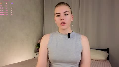 AnishaVivo online show from March 29, 1:24 pm