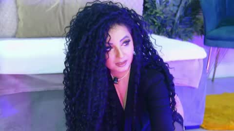 anissia teaser online show from April 4, 5:03 am