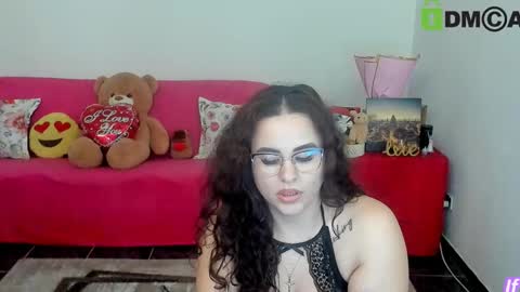 AnissyaX online show from March 3, 7:26 am