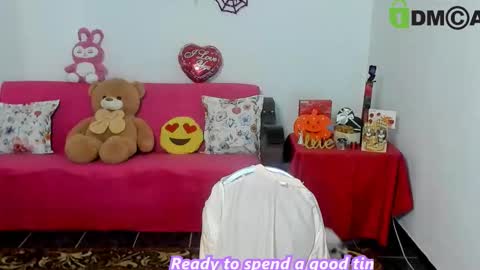 AnissyaX online show from October 27, 3:39 am