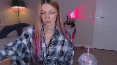 anita_moon_ online show from October 18, 11:42 pm