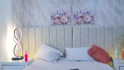 Dania Lpez online show from October 25, 5:19 am