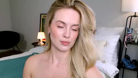 Anita online show from October 3, 12:02 pm