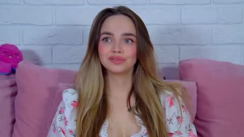 AnitaVenture online show from April 9, 5:11 am