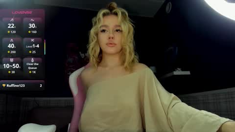 Snapshot of anna_robinson chatting on September 25, 1:34 am Anna online show from September 25, 1:34 am