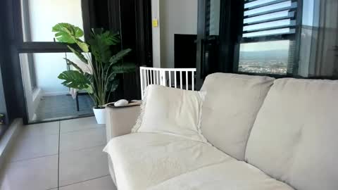 Anna online show from April 9, 4:49 am